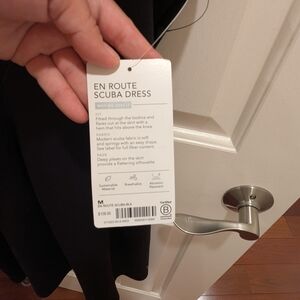 En Route Scuba Dress in Black